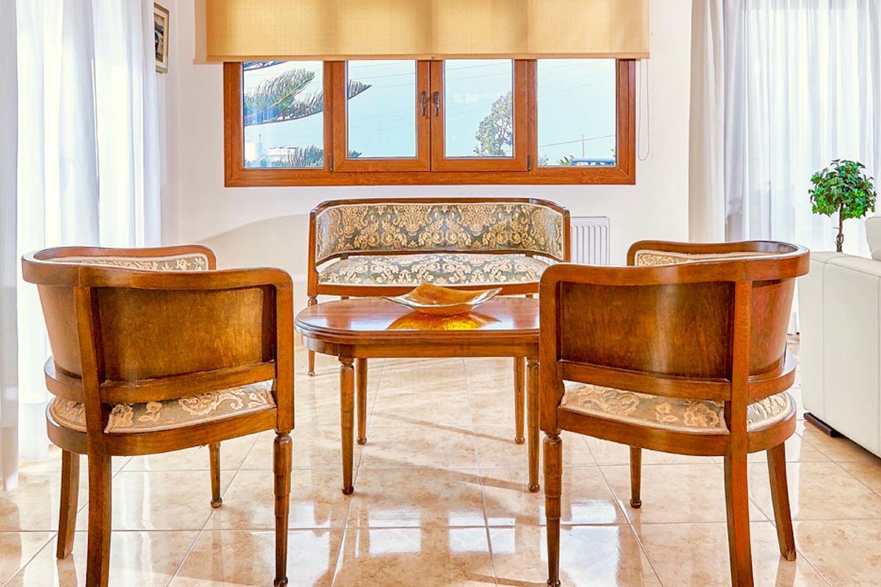 Villa Karteros Heraklion Exteriör bild